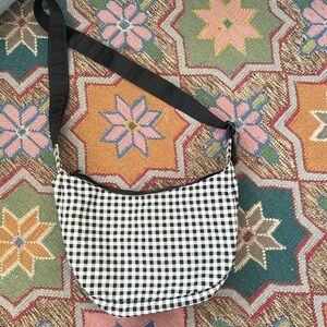 NWOT Baggu Medium Crescent